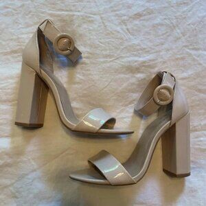 Chunky heels *30